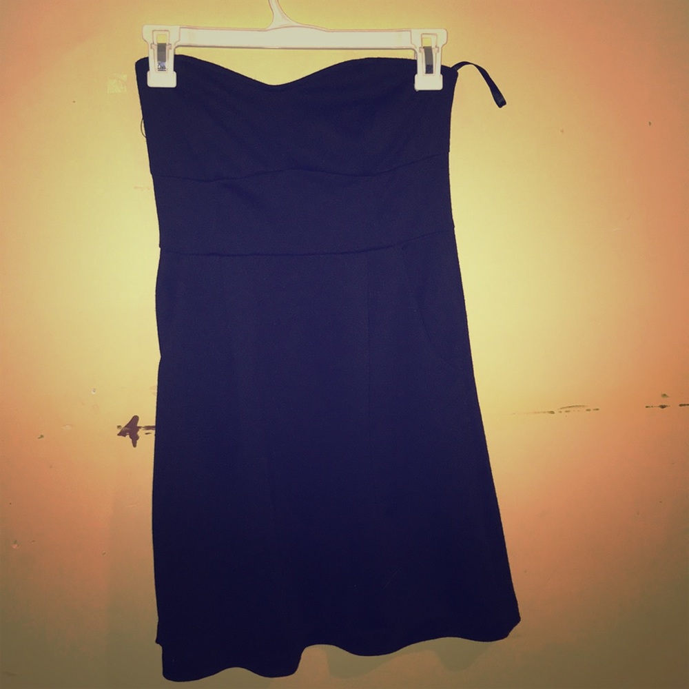 Short Black strapless dress